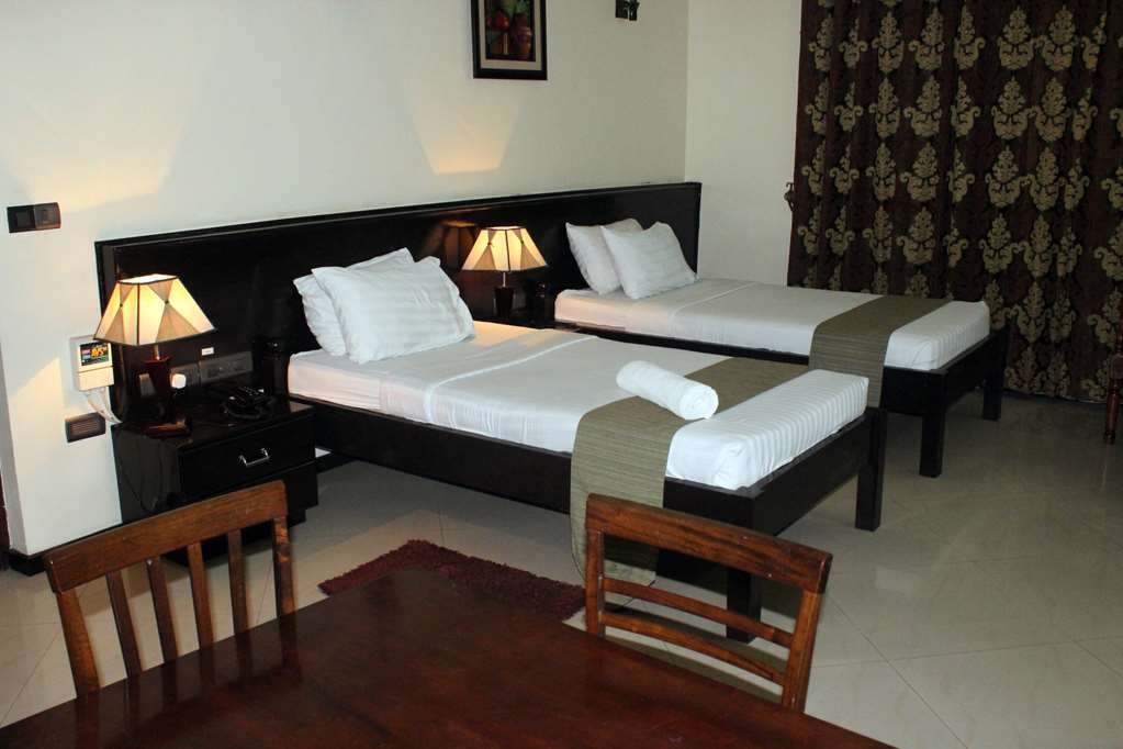 Hotel Sapphire Дар-эс-Саламе Номер фото